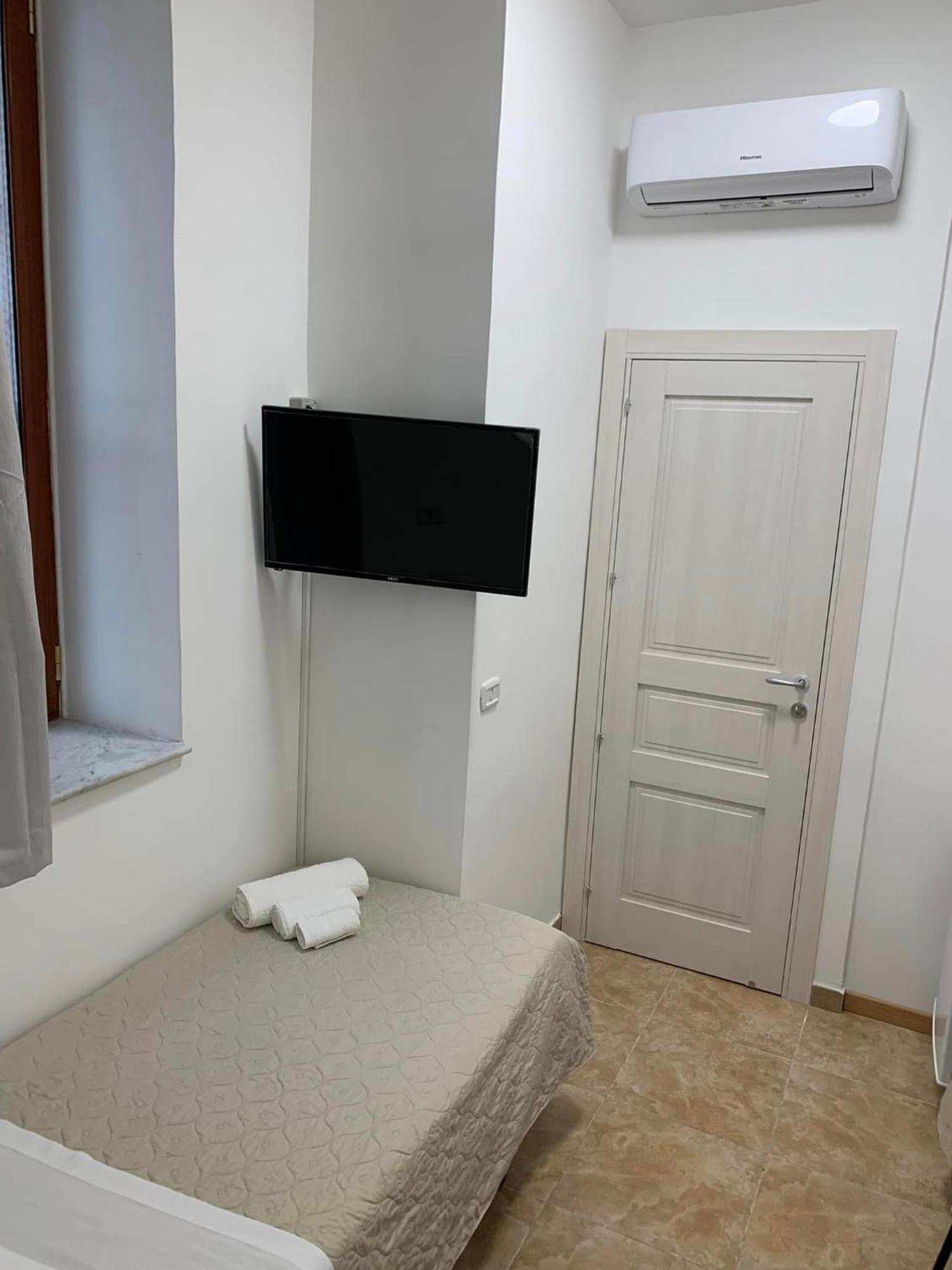 Miris Home Fast And Comfortable With Self Check In 8 Minutes Walk Near Naples Airport Zimmer foto